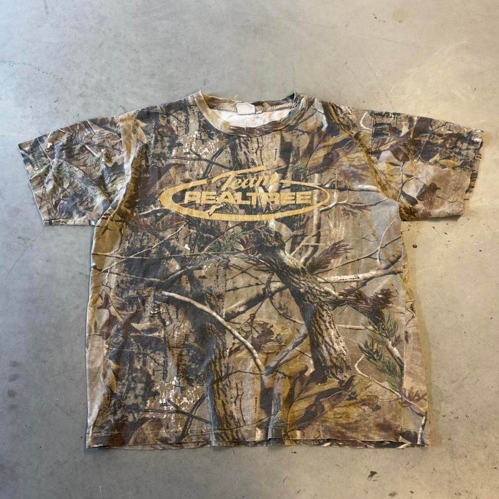 Vintage team Realtree camo tshirt